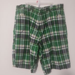 Karl Kani Mens big n tall green plaid shorts